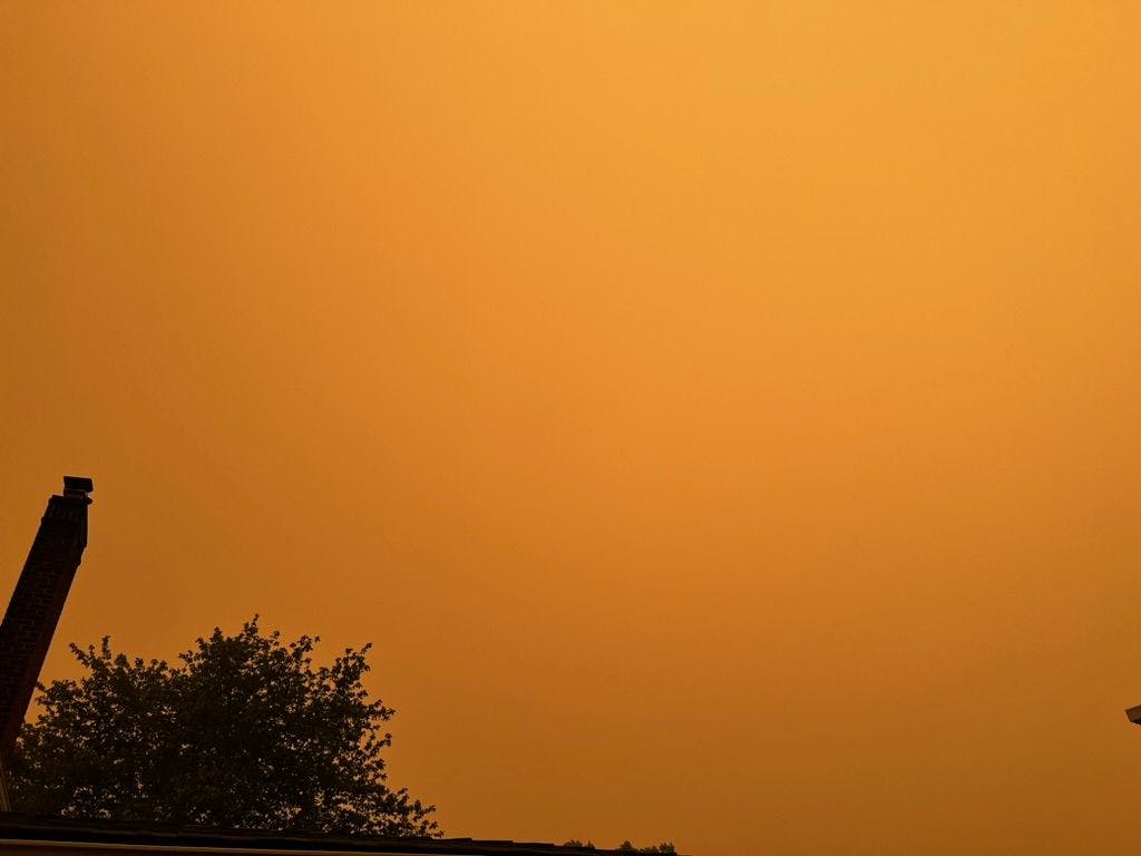orange sky from Maplewood, NJ when the east coast experienced record levels of fine particle pollution